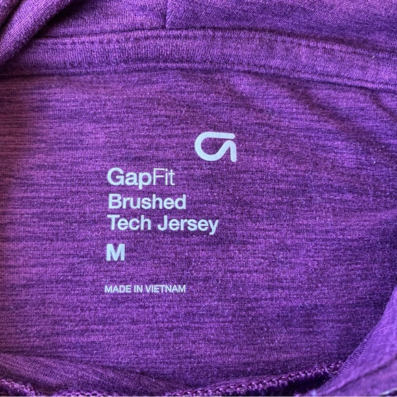 GapFit Brushed Tech Jersey Purple Drawstring Hoodie
- M - Picture 6 of 12